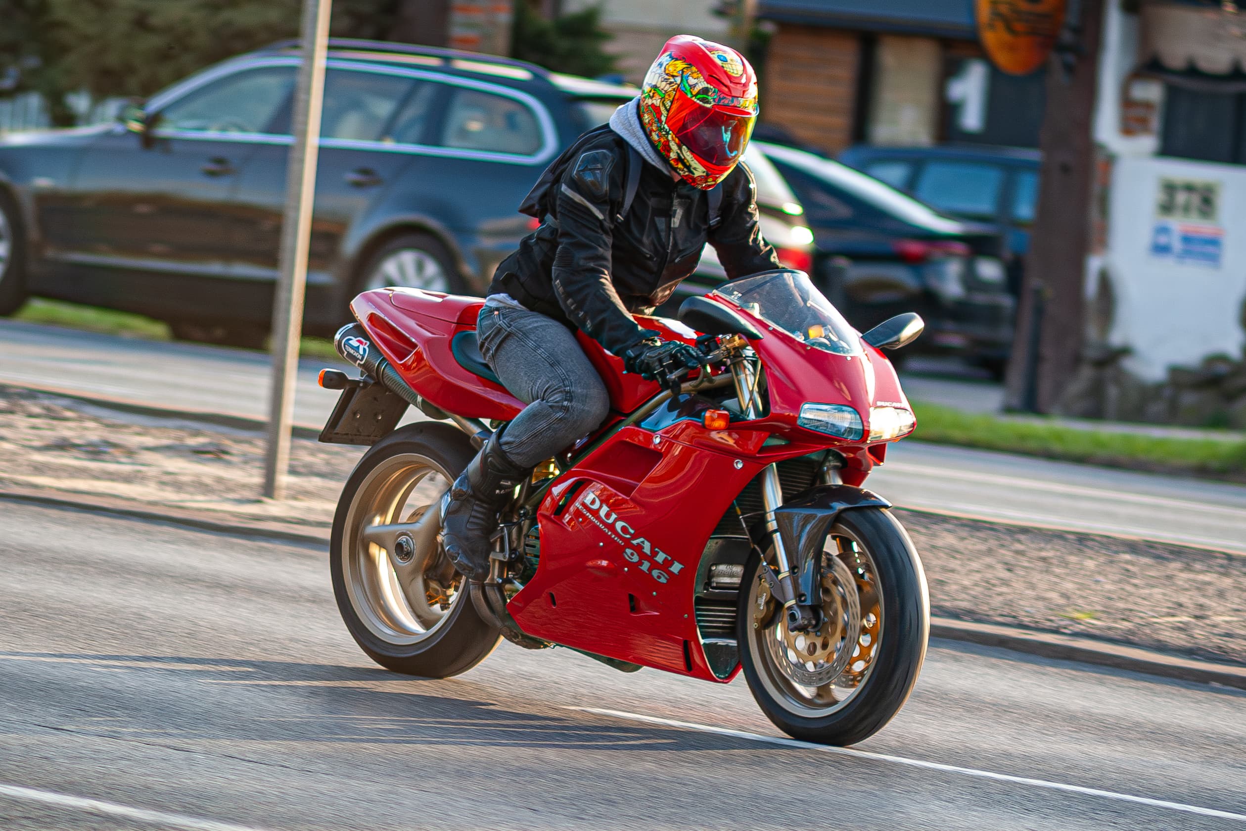 Ducati 916 - klasyk w ruchu